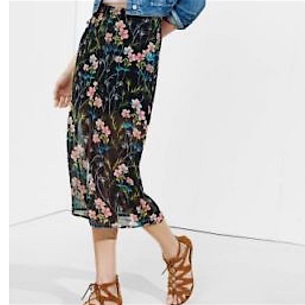 Express Floral Print Midi‎ Skirt Front Slit - Picture 8 of 8
